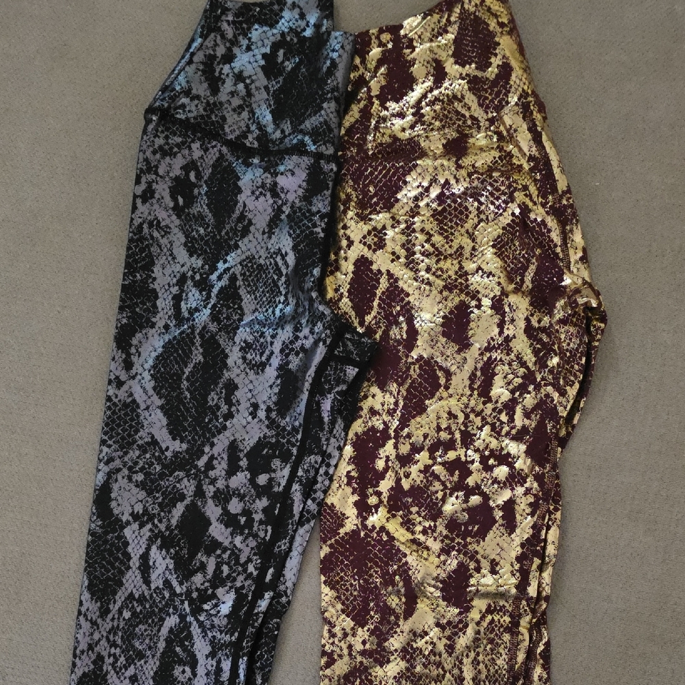 Source Unknown Metallic Snake Print Leggings - Go… - image 2